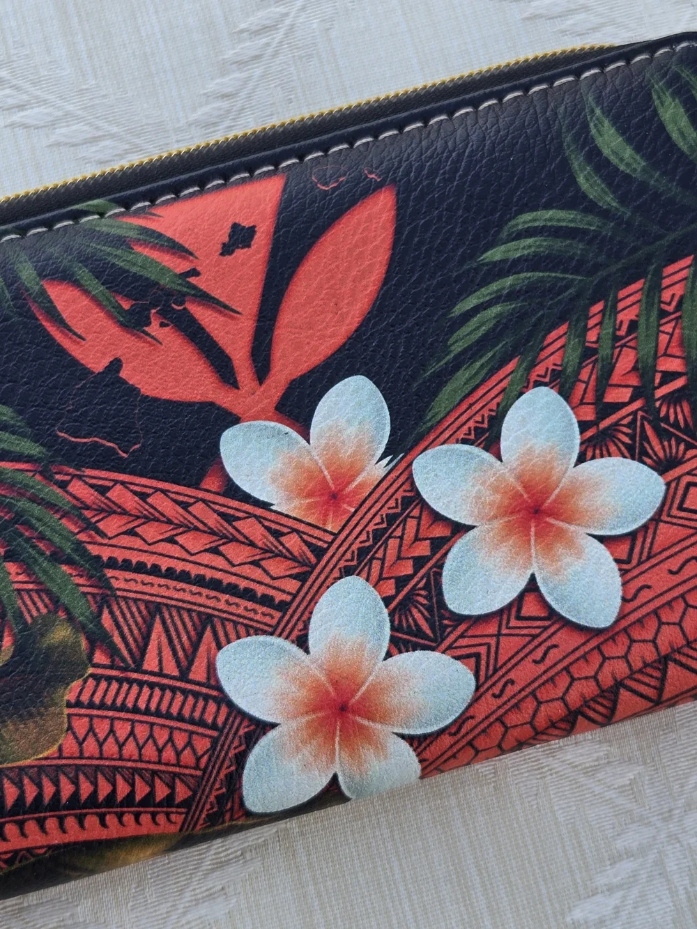 Hawaiian Inspired Tropical Floral Zip-Around Wallet - Black & Red